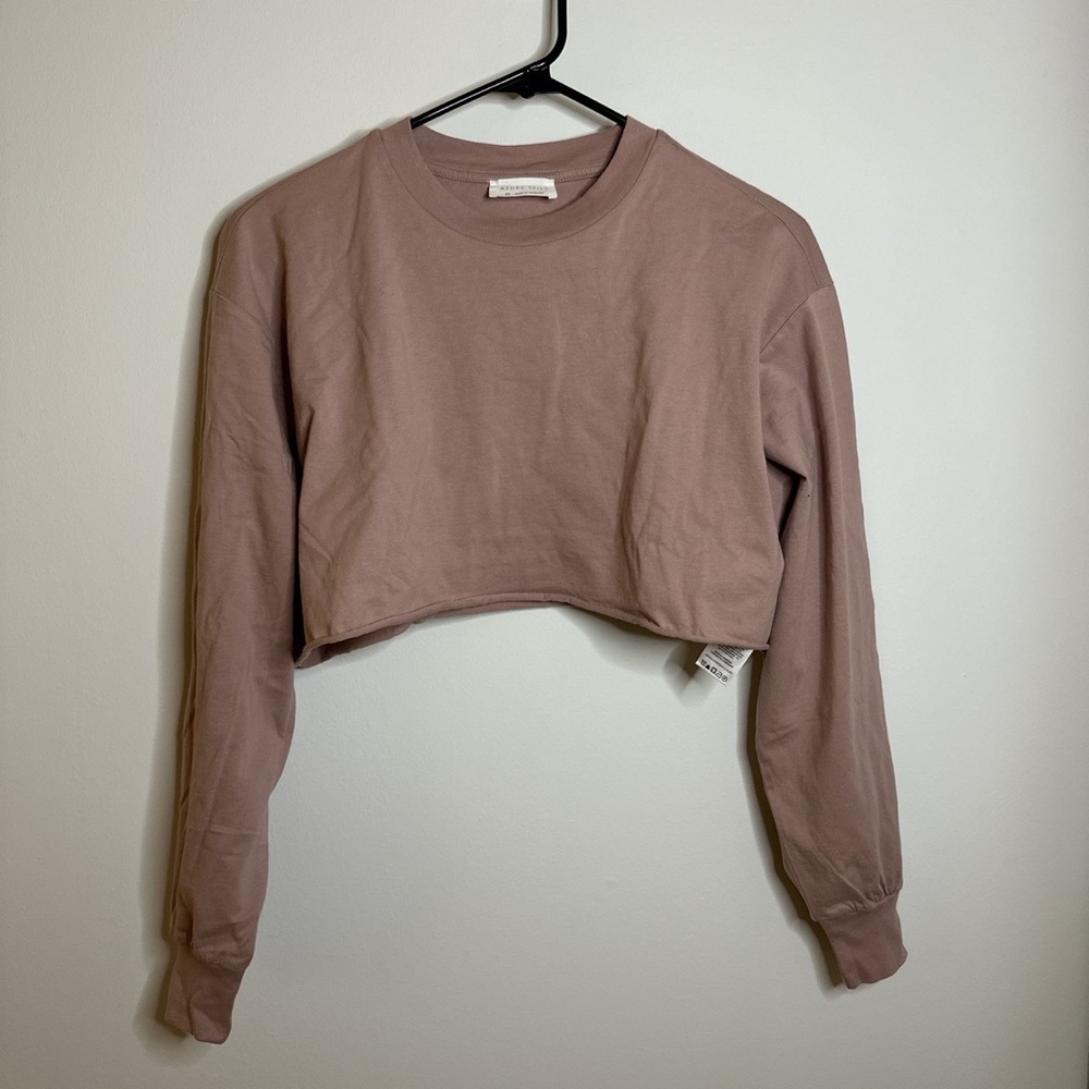 Aritzia Azure Skies
LAID BACK LONGSLEEVE
In mauve. New with tags